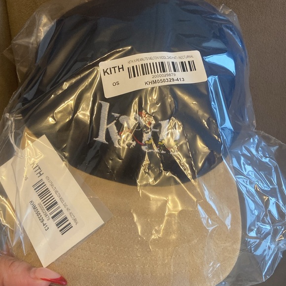 LIMITED RELEASE! SOLD OUT! Kith for Peanuts Melton Wool Cap - Picture 8 of 9